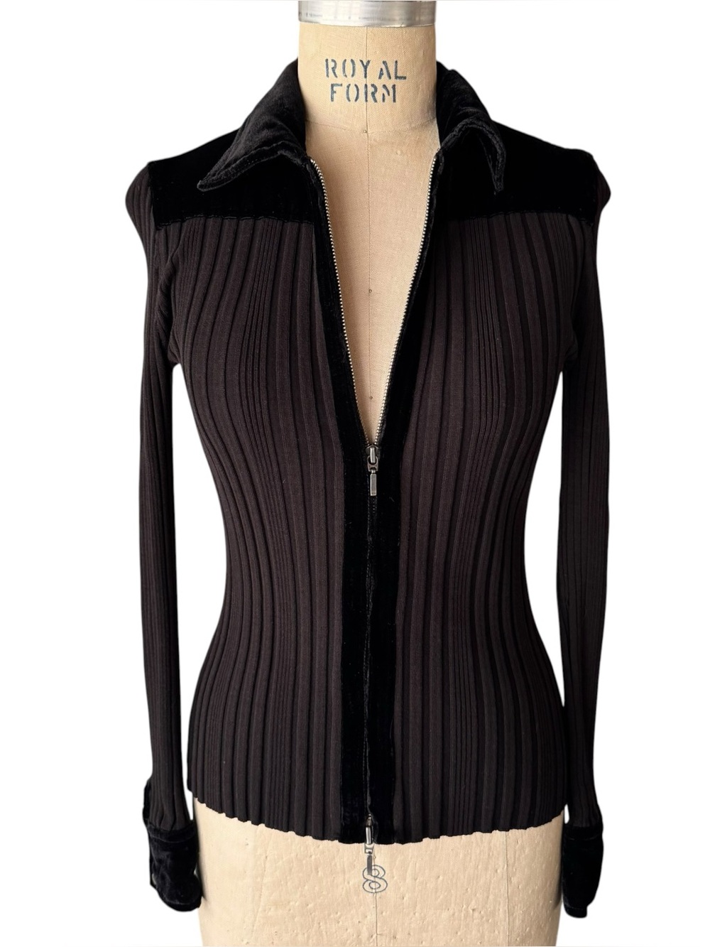Vintage Y2K Cabi Black Velvet Silk Rib Knit Zip Up Sweater Jacket